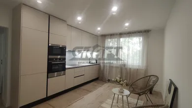 Mieszkania na sprzedaż, 4-pokojowe, Bratislava-Ružinov · €279 800
