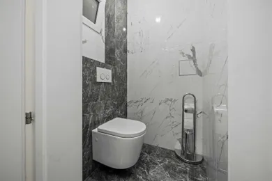Na predaj 5-izbový byt, 128 m², Bratislava-Staré Mesto