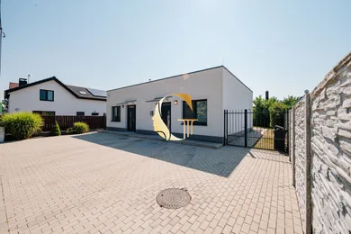 Na predaj 4-izbový dom, 94 m², Bratislava-Vrakuňa, Majerská