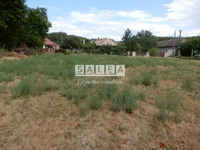 Na predaj pozemok, 812 m², Hronovce, -