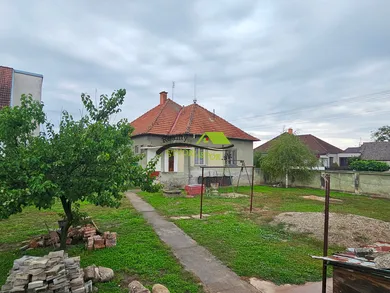 Na predaj 3-izbový dom, 102 m², Gbely, Naftárska