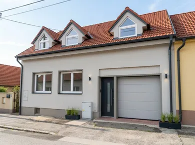 Domy na sprzedaż, Bratislava-Záhorská Bystrica · €409 000