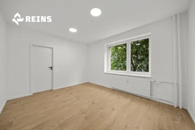 Apartments for sale, 4-room in Bratislava-Lamač · €268,000