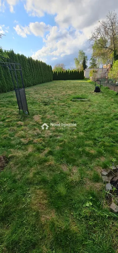 Na predaj pozemok, Trenčín