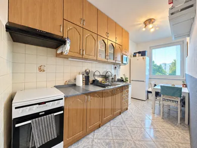 Na prenájom 3-izbový byt, 61 m², Martin, Gándhiho