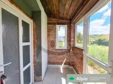 Na predaj 3-izbový dom, 359 m², Uhorská Ves