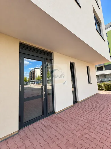 Na prenájom komerčné, 64 m², Galanta, Ulica Karola Duchoňa