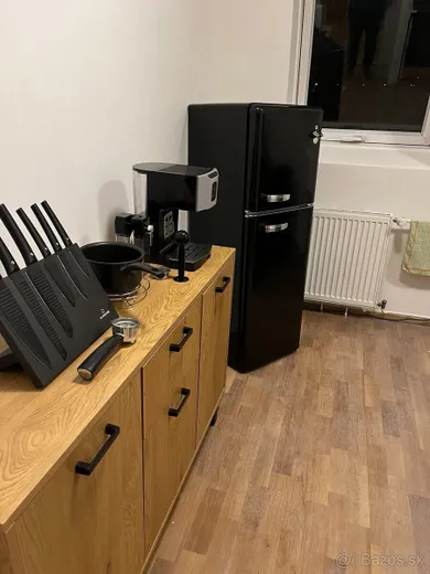 Na predaj 2-izbový byt, 36 m², Bratislava-Ružinov, Bajkalská