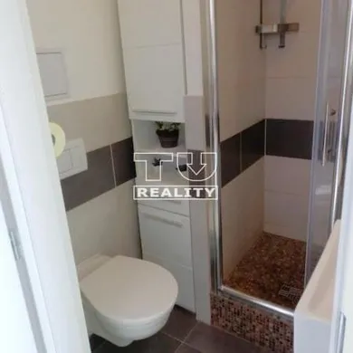 Na predaj 2-izbový byt, 52 m², Nová Dubnica