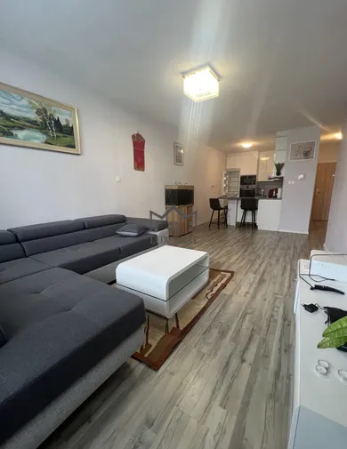 Mieszkania na wynajem, 3-pokojowe, Bratislava-Nové Mesto · €1200