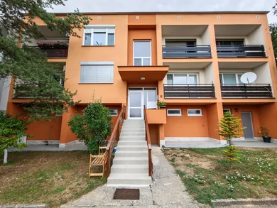 Na predaj 3-izbový byt, 79 m², Topoľčany, Agátová