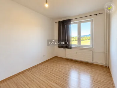 Na prenájom 2-izbový byt, 55 m², Prievidza