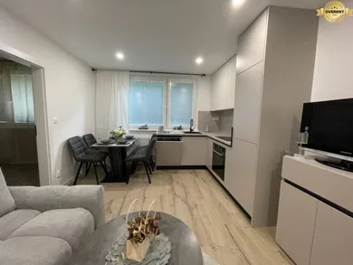 Квартири на продаж, 3-кімнатні, Bratislava-Petržalka · €245 000