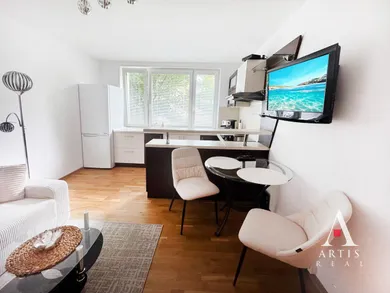 Mieszkania na wynajem, 3-pokojowe, Košice-Západ · €730