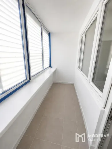 Na predaj 1-izbový byt, 24 m², Bratislava-Petržalka, Rovniakova