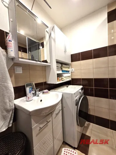 Na predaj 2-izbový byt, 62 m², Nitra, Bajkalská