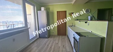 Na predaj 2-izbový byt, 48 m², Bratislava-Petržalka, Mánesovo námestie