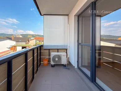 Na prenájom 2-izbový byt, 48 m², Bytča, Hlinkova