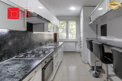 Apartments for rent, 3-room in Nové Zámky · €660
