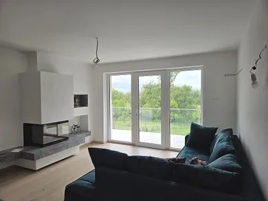 Na predaj dom, 114 m², Bratislava-Nové Mesto