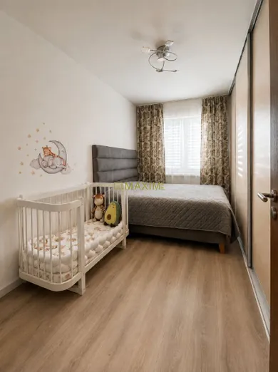 Na predaj 3-izbový byt, 76 m², Kostolište