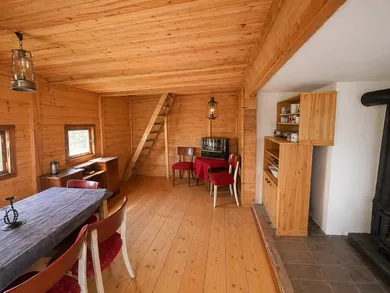 Na predaj 1-izbový rekreačný dom, 32 m², Modra, Ohňavy