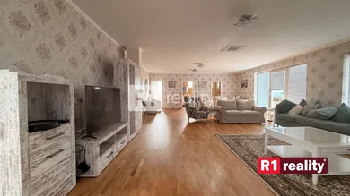Na predaj 6-izbový dom, 228 m², Sokolovce