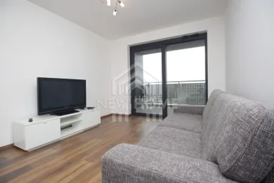 Byty na prenájom 1-izbový, Bratislava-Nové Mesto · €650