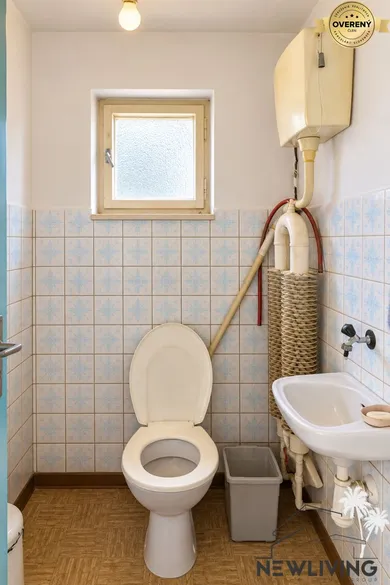 Na predaj 4-izbový dom, 97 m², Banka, Topoľčianska