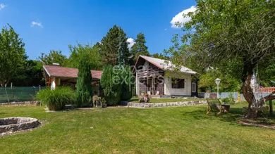Na predaj rekreačný dom, 480 m², Stupava
