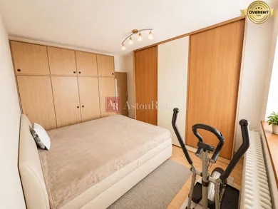 Na predaj 3-izbový byt, 78 m², Liptovský Mikuláš, J.Dudu
