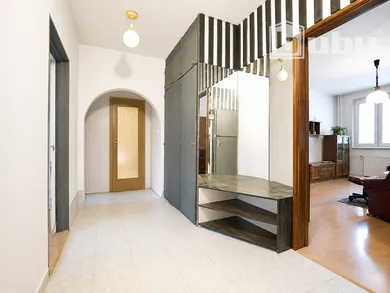 Na predaj 3-izbový byt, 78 m², Martin, D. Makovického