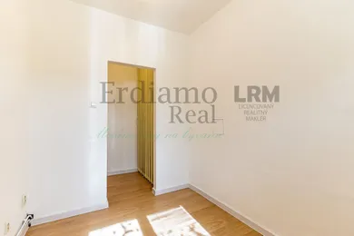 Na prenájom 2-izbový byt, 36 m², Prešov, Námestie 1. mája