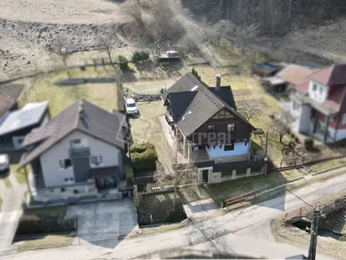 Na predaj dom, 300 m², Bešeňová, Turík