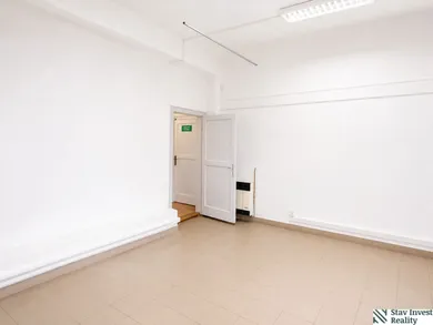 Na prenájom komerčné, 74 m², Sládkovičovo, Fučíkova