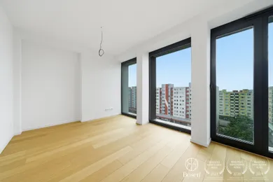 Na predaj 4-izbový byt, 98 m², Bratislava-Ružinov, Mierová