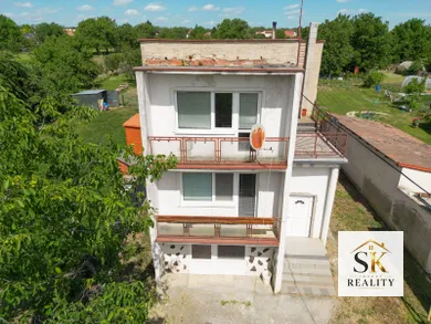 Na predaj 5-izbový dom, 200 m², Mojmírovce, Kesovský rad
