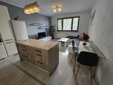 Na predaj 2-izbový byt, 43 m², Bratislava-Lamač, Studenohorská