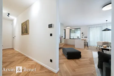 Na prenájom 4-izbový byt, 155 m², Bratislava-Staré Mesto, Ľubinská