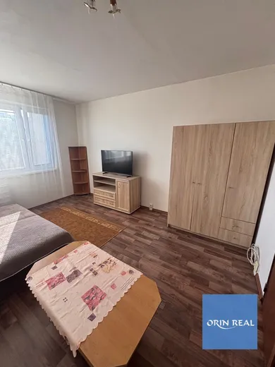 Na predaj 1-izbový byt, 38 m², Pezinok, L. Novomeského