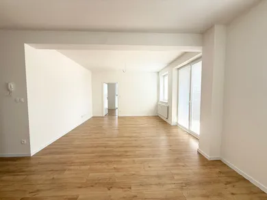 Na predaj 3-izbový byt, 68 m², Trnava, Ulica Hospodárska