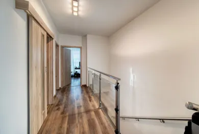 Na predaj 5-izbový byt, 116 m², Rovinka, Pivonková