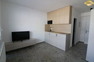 Na prenájom 1-izbový byt, 18 m², Stupava, Cementárska