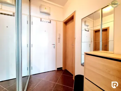 Na prenájom 1-izbový byt, 20 m², Bratislava-Ružinov, Záhradnícka