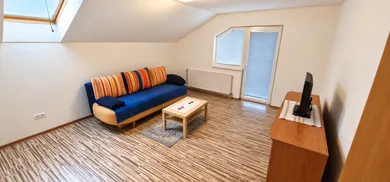 Na prenájom 3-izbový byt, 95 m², Banská Bystrica, Na Karlove