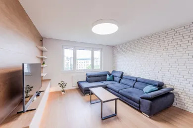 Na predaj 3-izbový byt, 70 m², Bratislava-Lamač, Na barine
