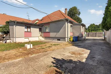 Na predaj 4-izbový dom, 250 m², Trnava