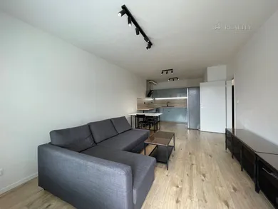 Na prenájom 2-izbový byt, 52 m², Trenčín, Na pažiti