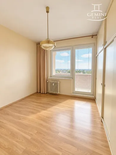 Na predaj 4-izbový byt, 88 m², Rimavská Sobota, Česká