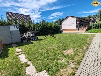 Na predaj pozemok, Bžany